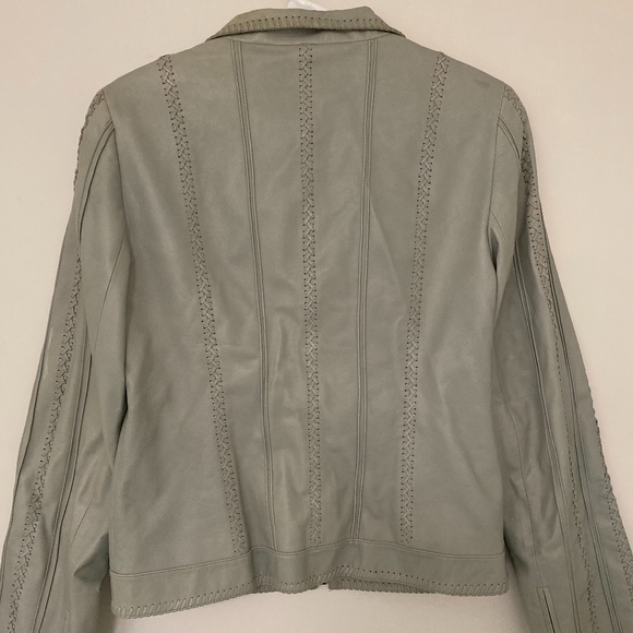 Buttery soft pail green leather jacket - Picture 4 of 11